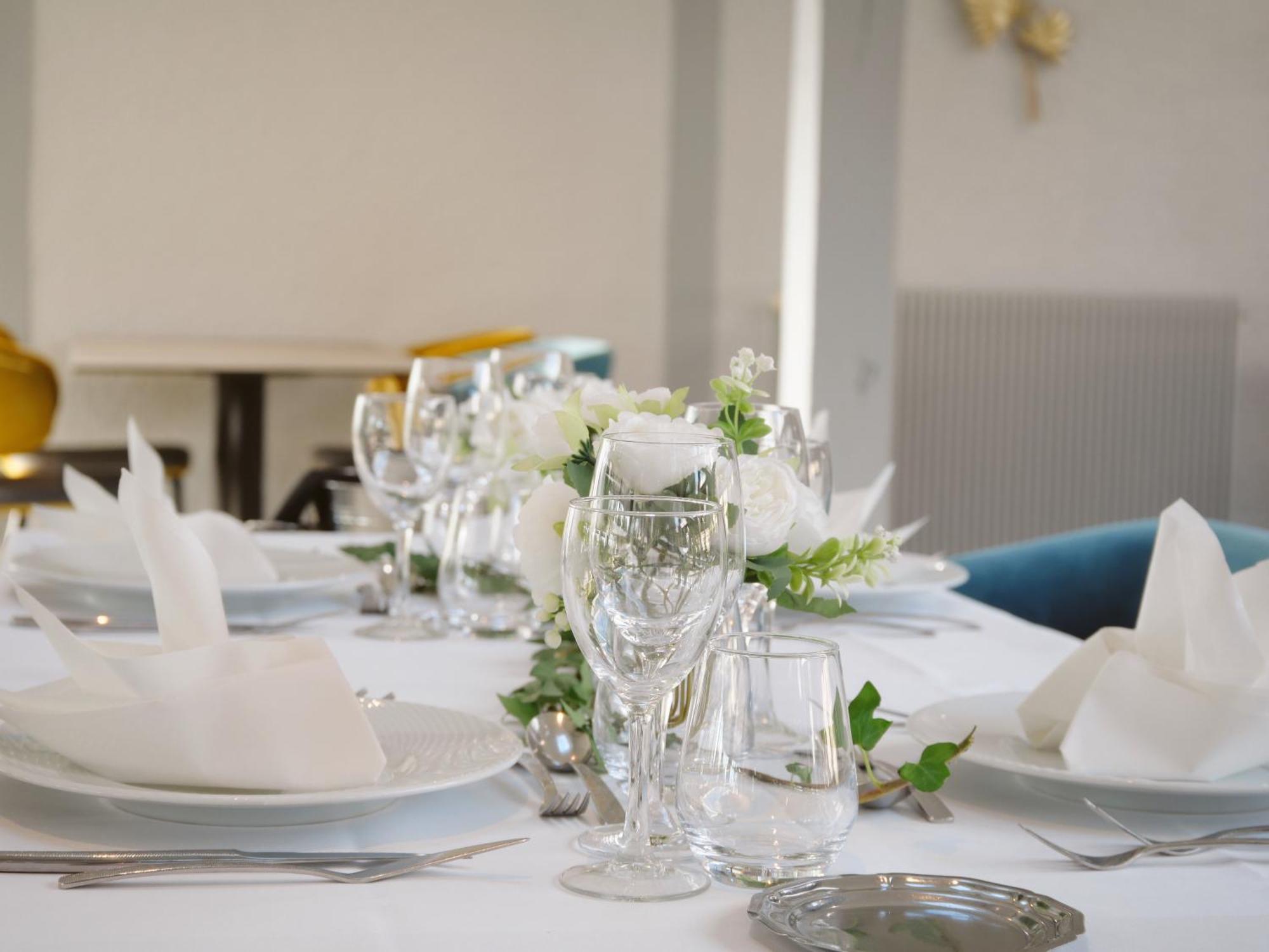 Hotel Logis Le Clos Deauville Gatien Saint-Gatien-des-Bois