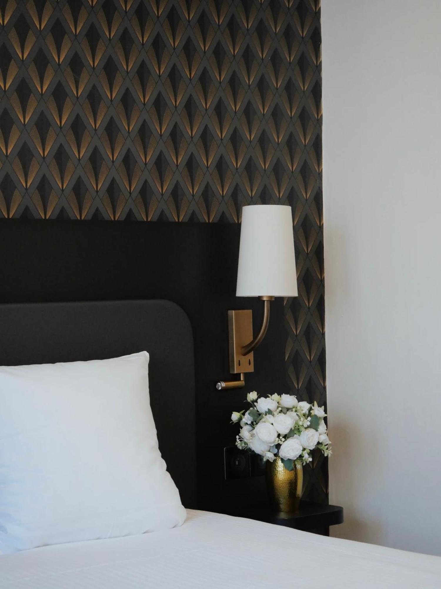 Logis Le Clos Deauville Gatien Hotel Saint-Gatien-des-Bois