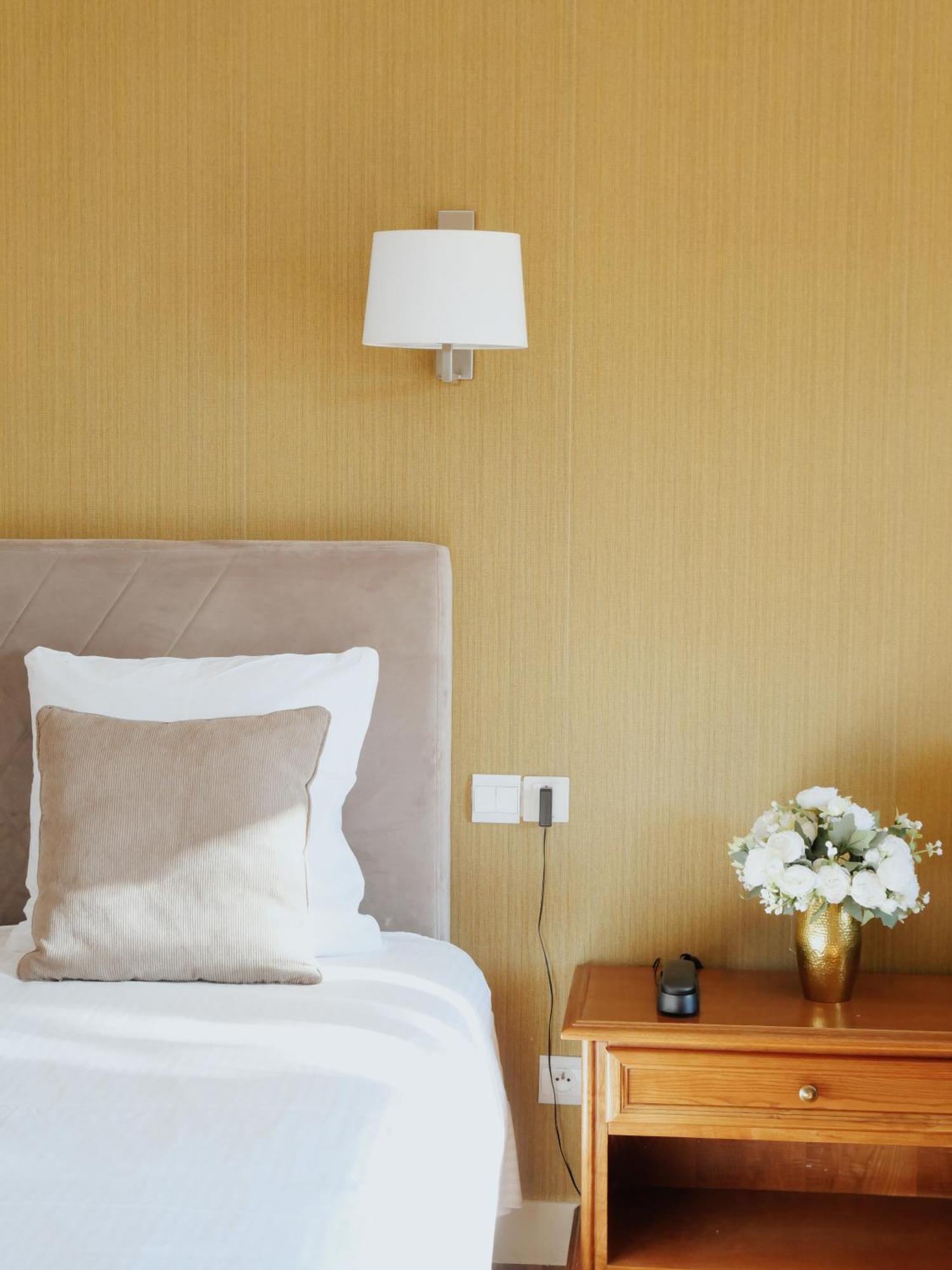 Hotel Logis Le Clos Deauville Gatien 3*