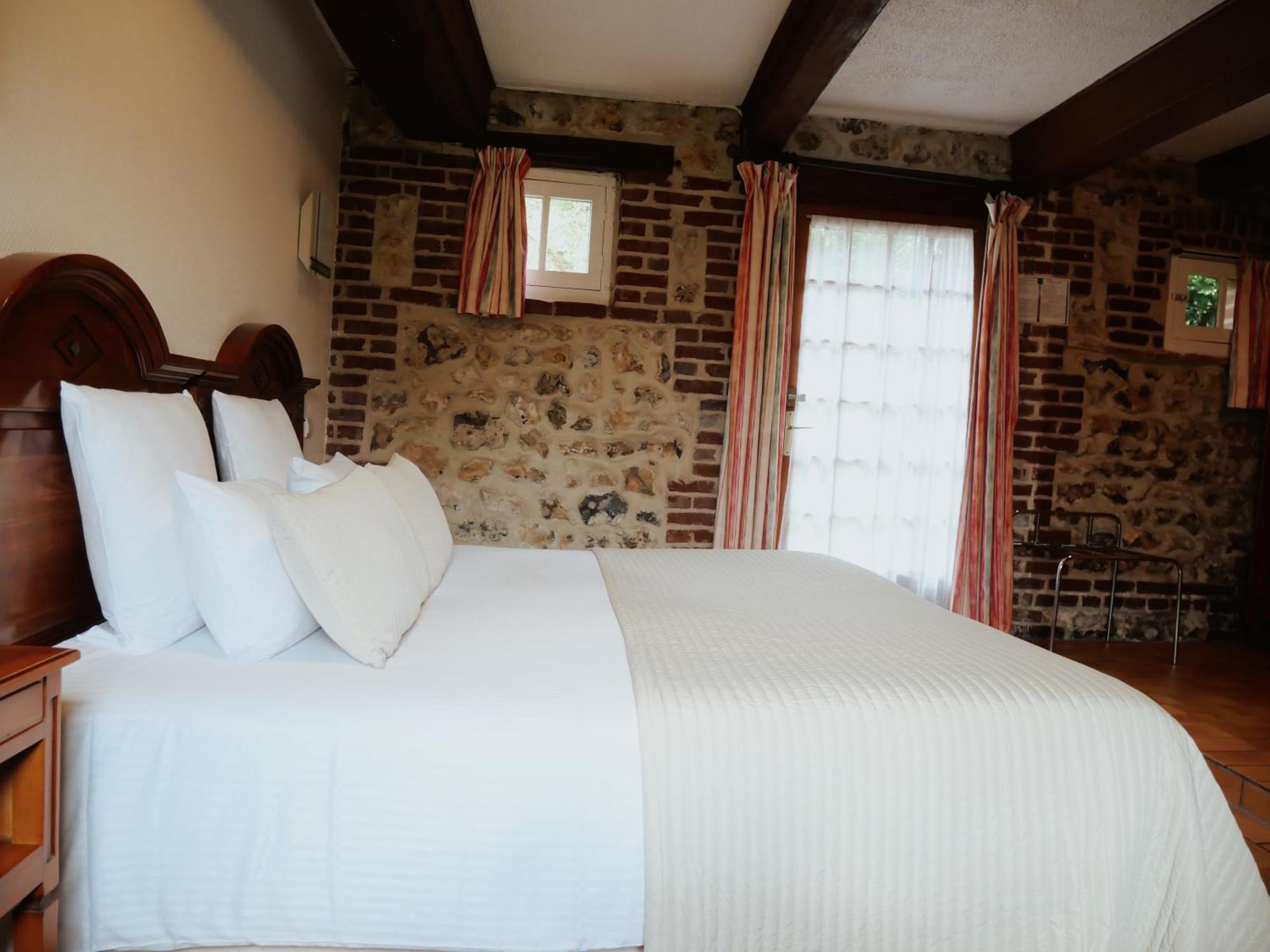 Logis Le Clos Deauville Gatien 3* Saint-Gatien-des-Bois