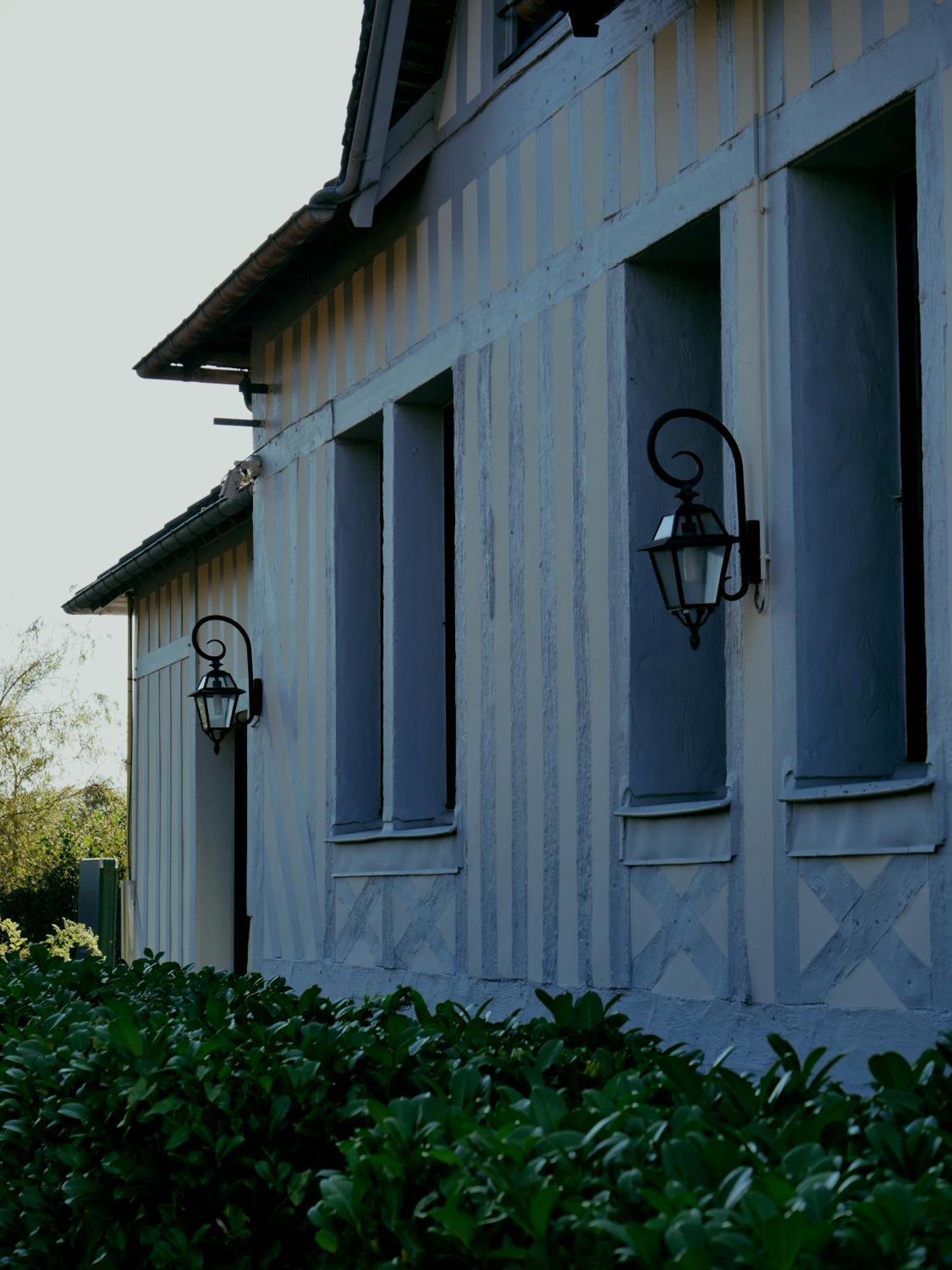 Hotel Logis Le Clos Deauville Gatien 3*