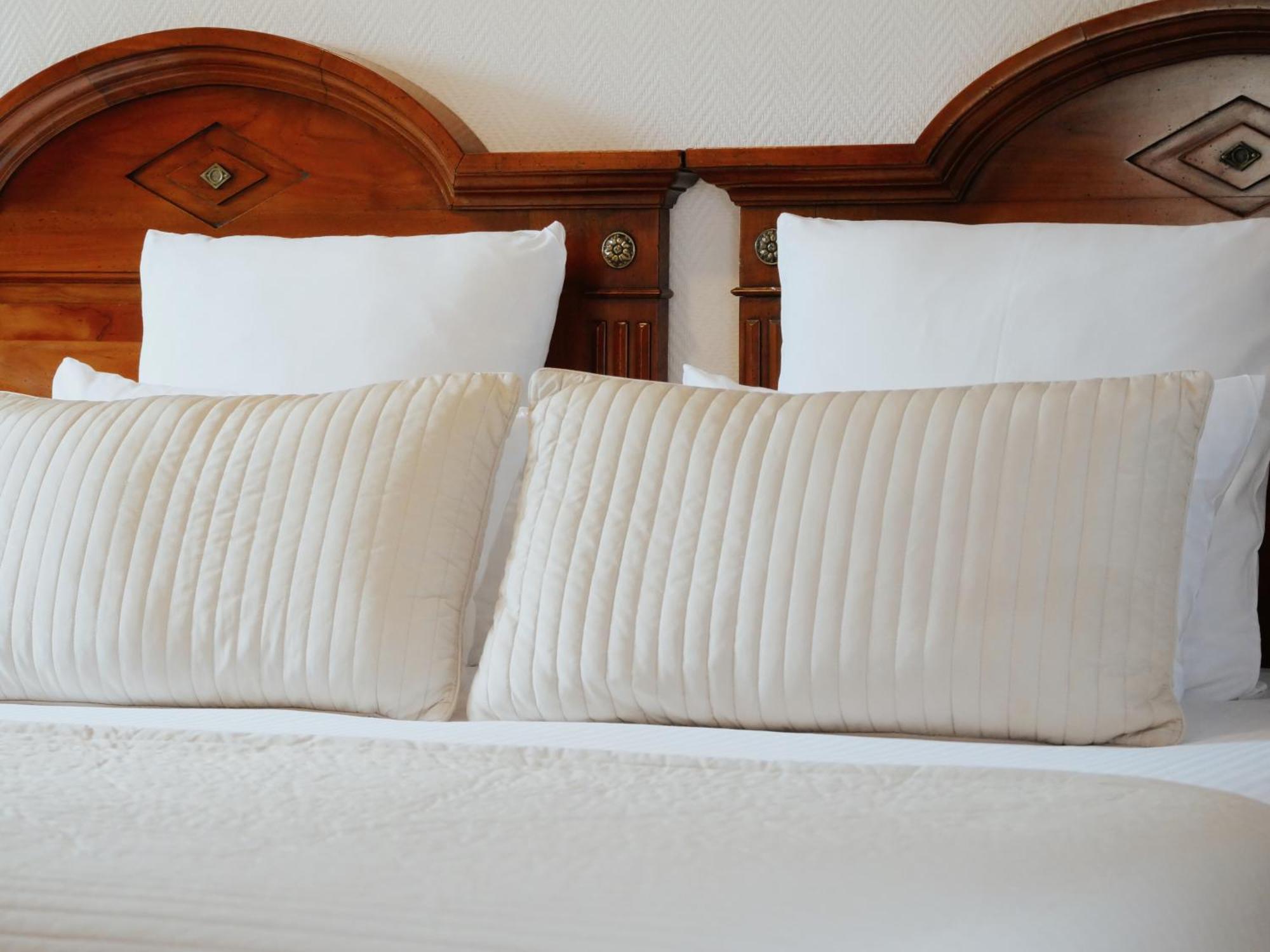 Hotel Logis Le Clos Deauville Gatien 3*