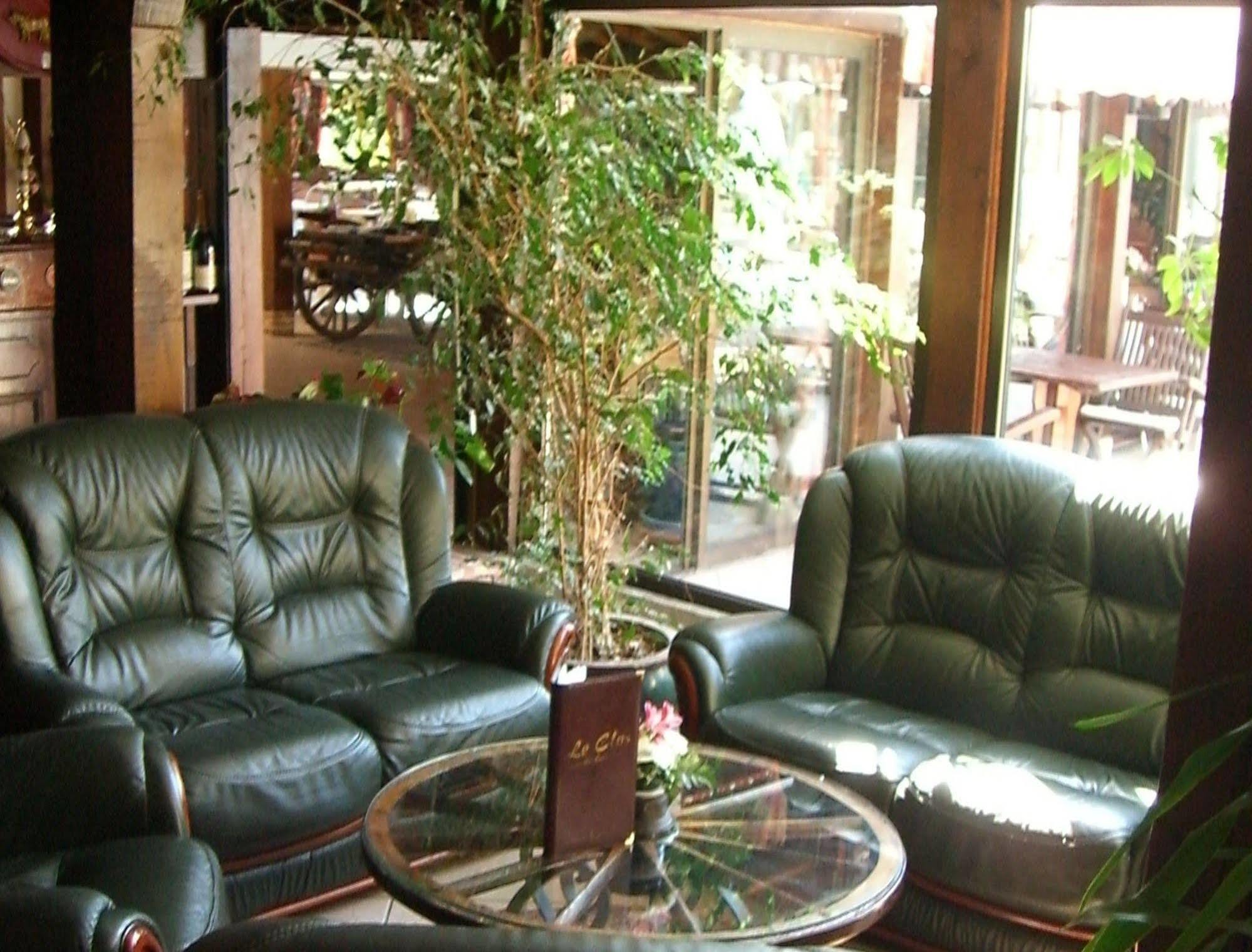 Logis Le Clos Deauville Gatien Hotel