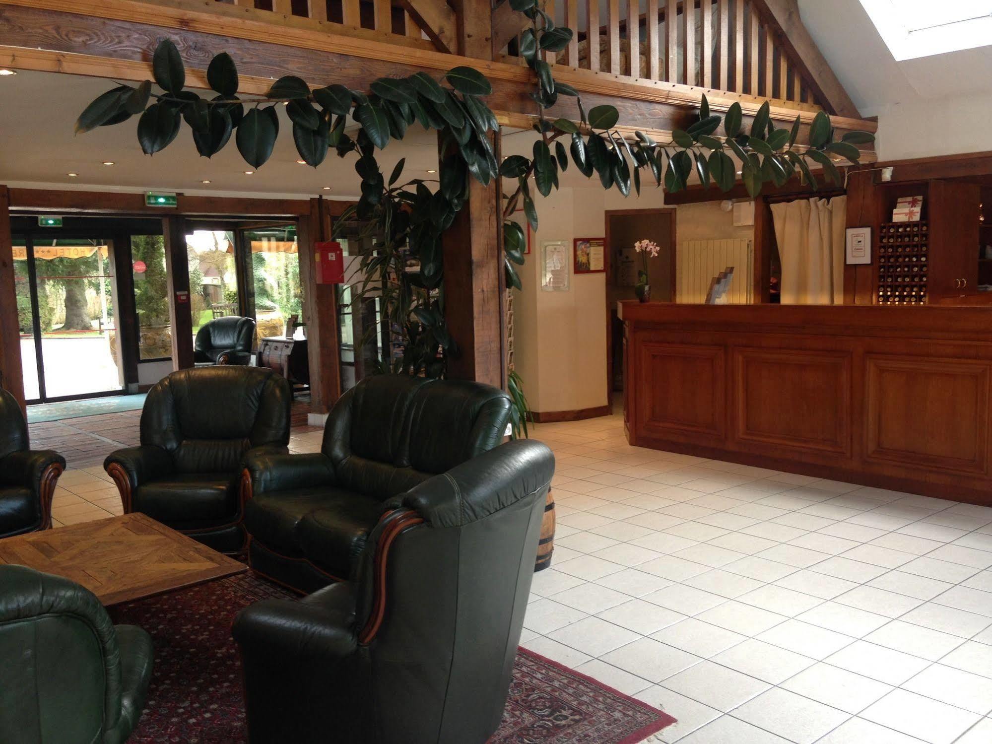 Logis Le Clos Deauville Gatien Hotel Saint-Gatien-des-Bois